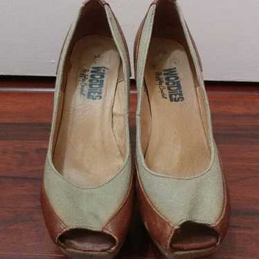 Jeffrey Campbell woodies heels size 7