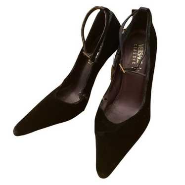 Versace Vintage Black Velvet Heels- Size 37 - image 1
