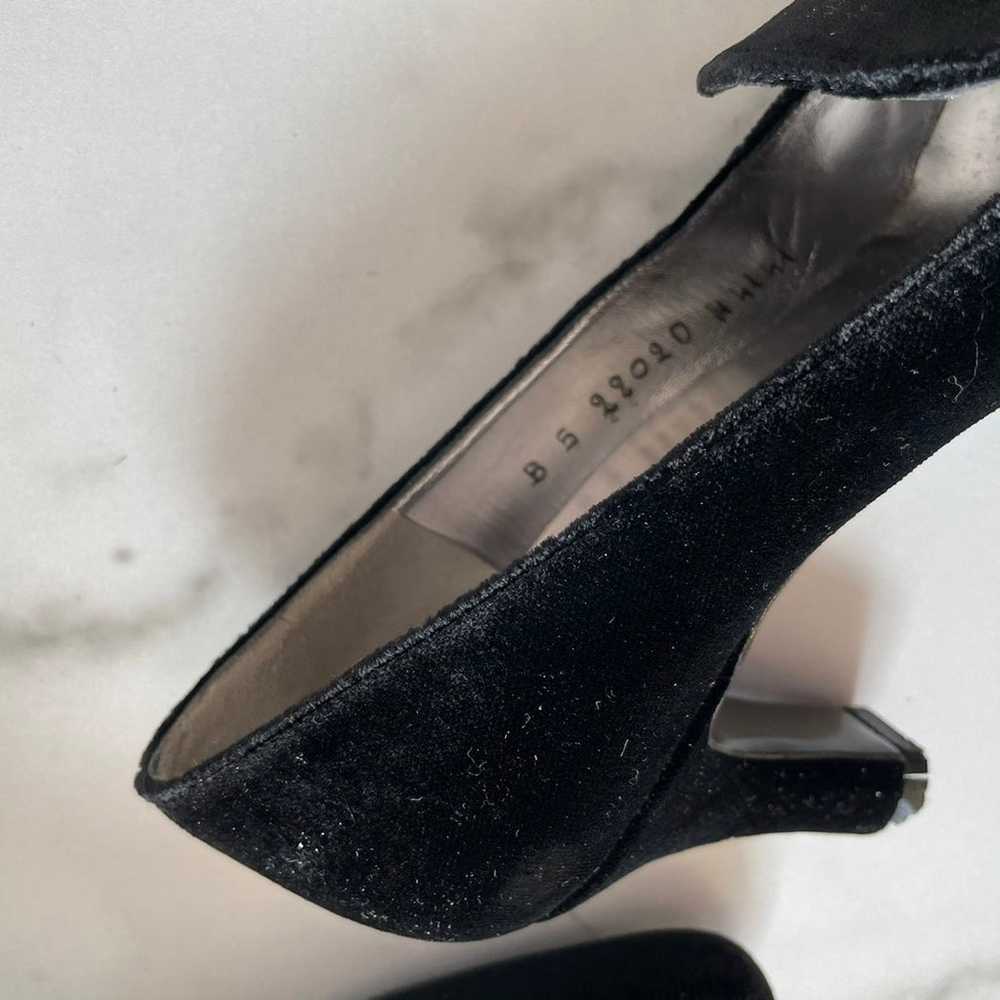 Vintage Bruno Magli Black Velvet Pumps - image 5