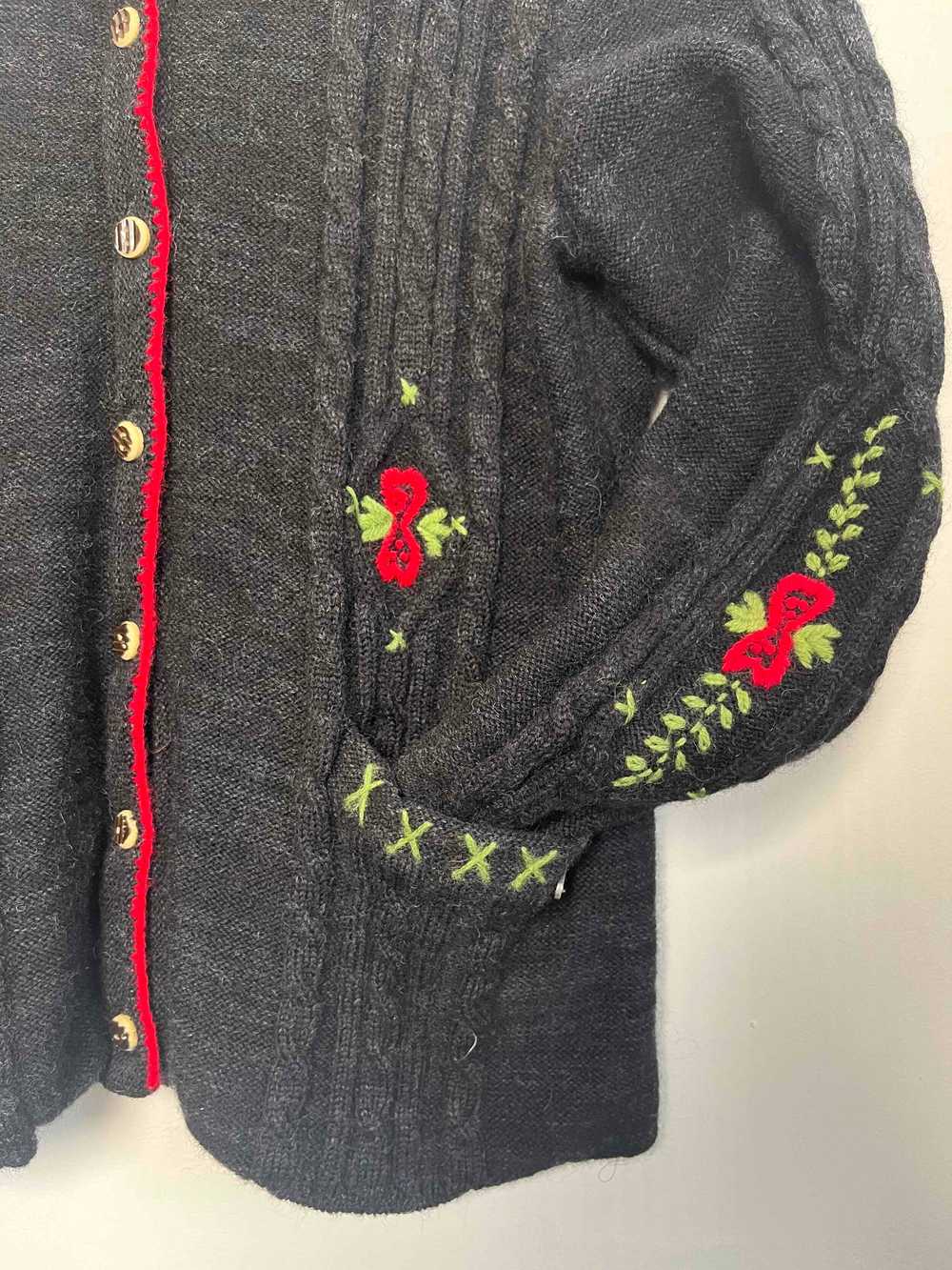Austrian cardigan - 100% wool Austrian cardigan - image 2