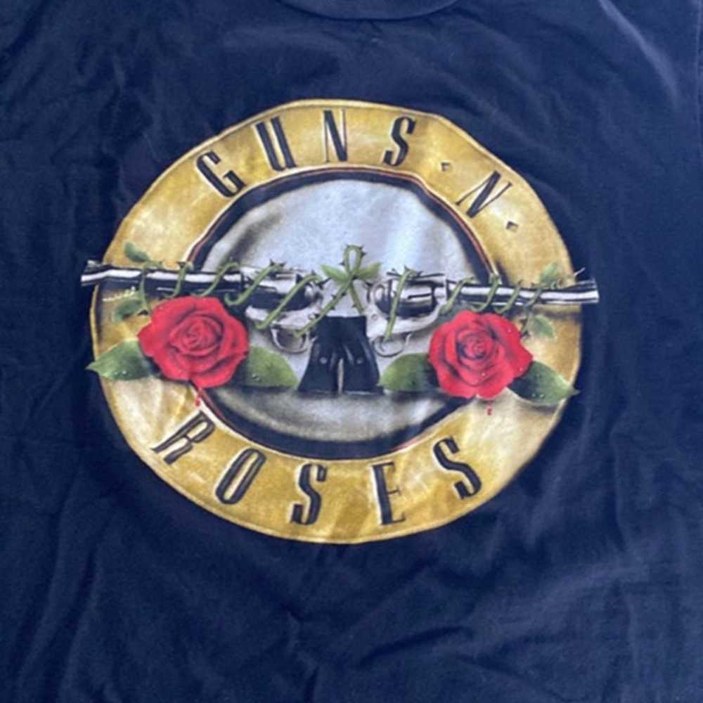 Guns & Roses T-Shirt - image 2