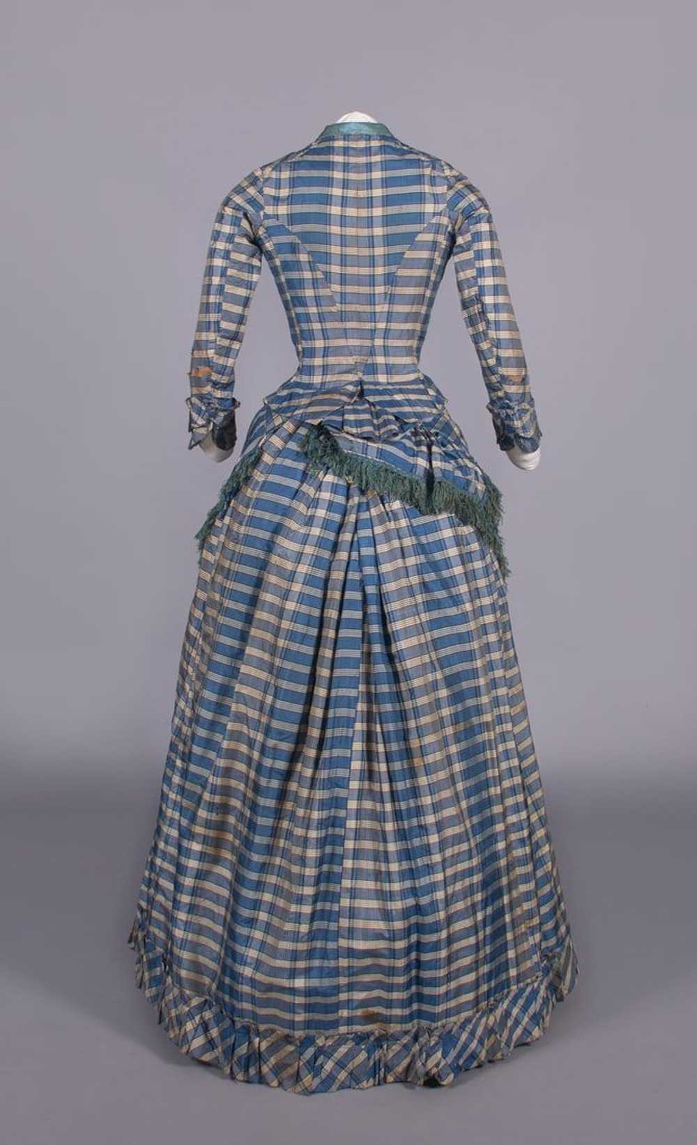 PLAID SILK TAFFETA DAY DRESS, 1880s - image 5