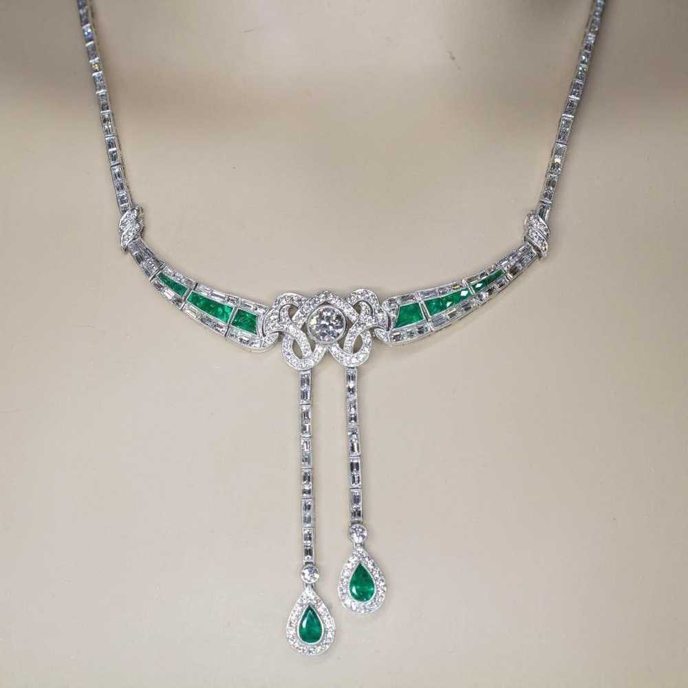 Original Art Deco Platinum Diamond and Emerald Ne… - image 4