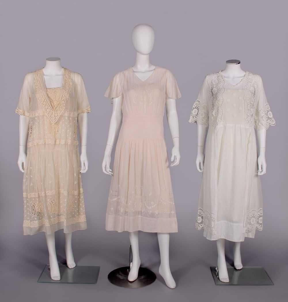 THREE COTTON TEA OR DAY DRESSES, EARLY-MID 1920s - image 2