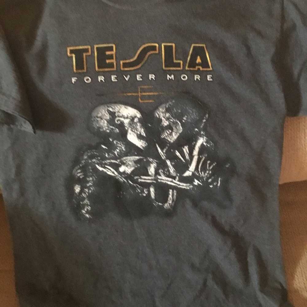 Vintage Tesla concert t-shirt - image 1