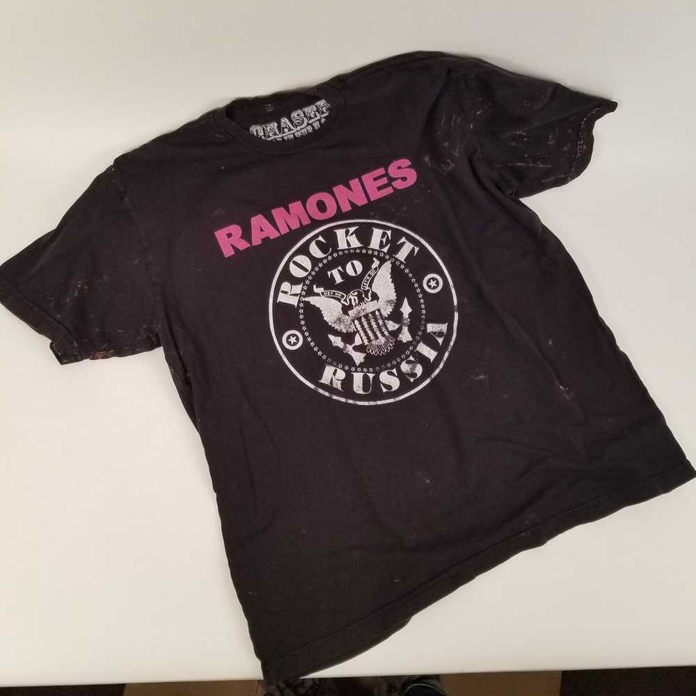 Vintage RAMONES Rocket To Russia - Distressed T-S… - image 3