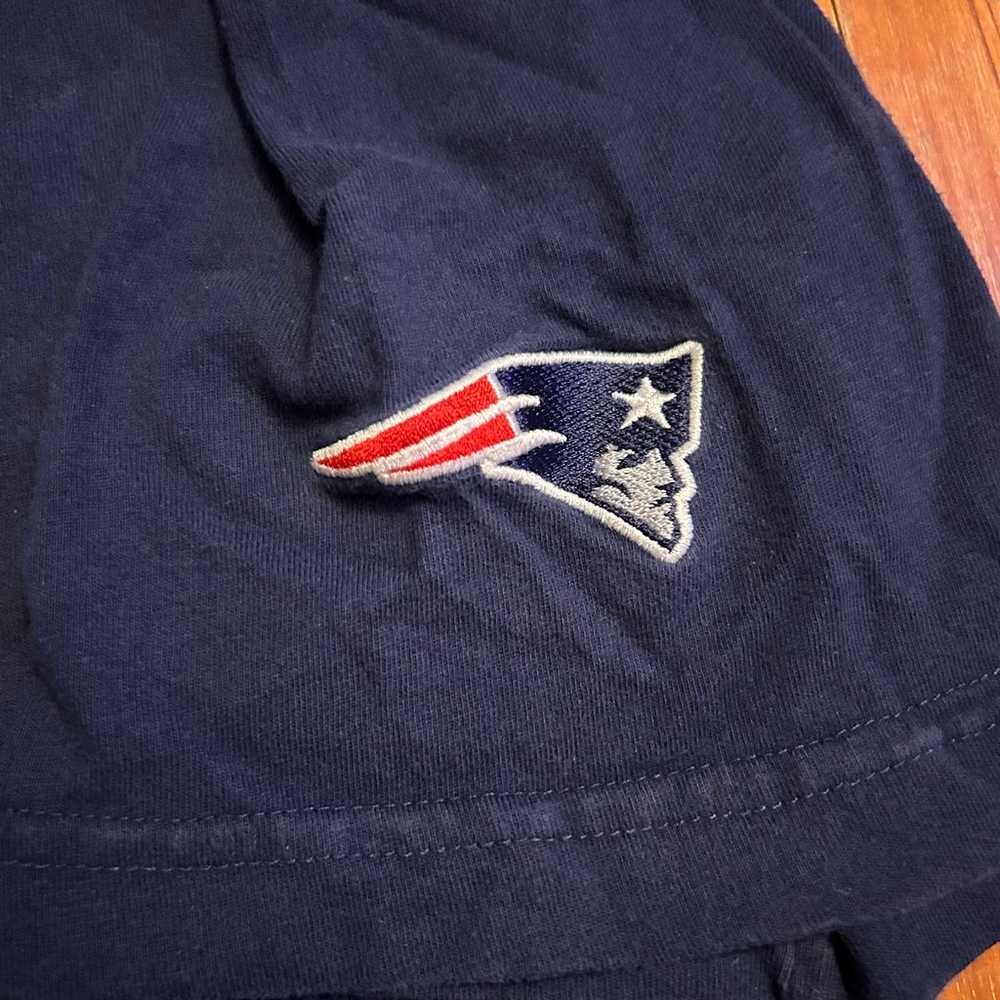 Vintage New England Patriots NFL T-Shirt - image 3