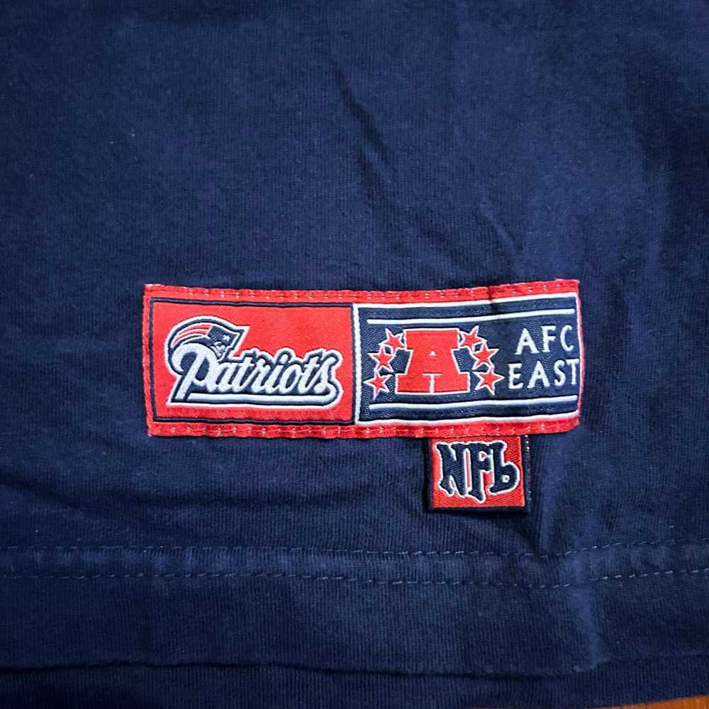 Vintage New England Patriots NFL T-Shirt - image 4