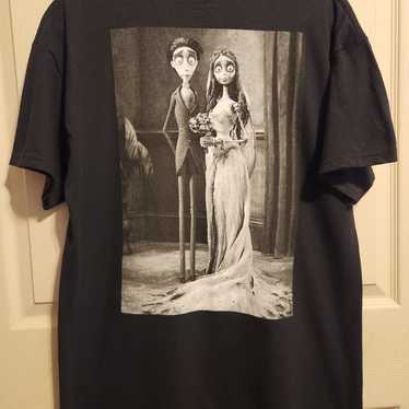 https://img.gem.app/883281599/1t/1700757838/corpse-bride-vintage-style-t-shirt.jpg