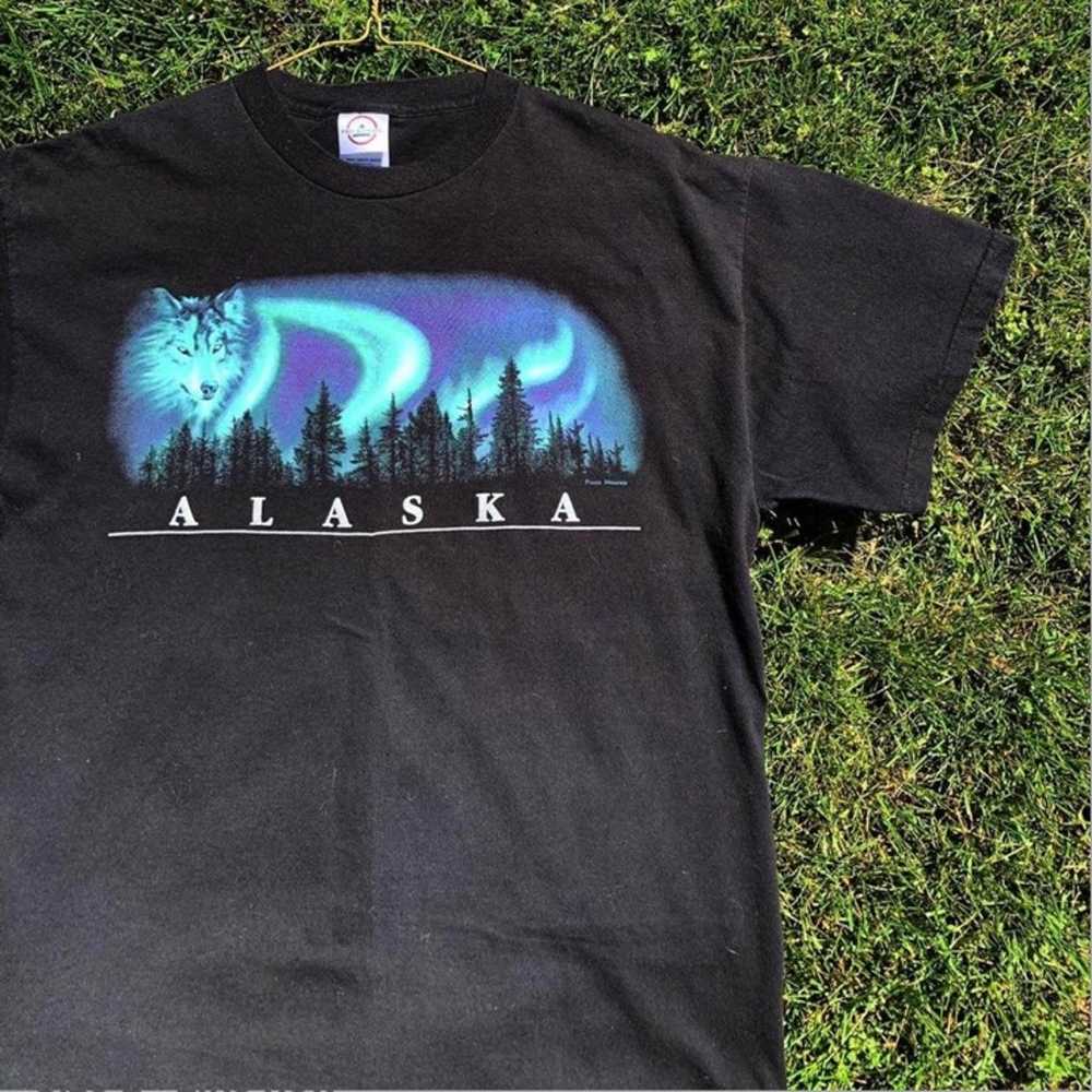 Alaska Wolf Northern Lights T Shirt Vintage Graph… - image 1