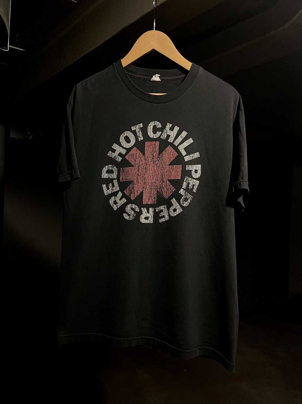 Band Tees × Rock Tees × Vintage © 2009 RED HOT CH… - image 1
