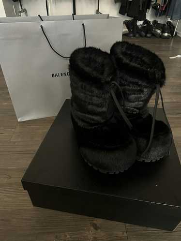 Balenciaga BALENCIAGA FAUX MINK FUR ALASKA BOOTS