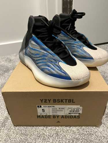 Adidas × Yeezy Season Yeezy Basketball 'Frozen Blu