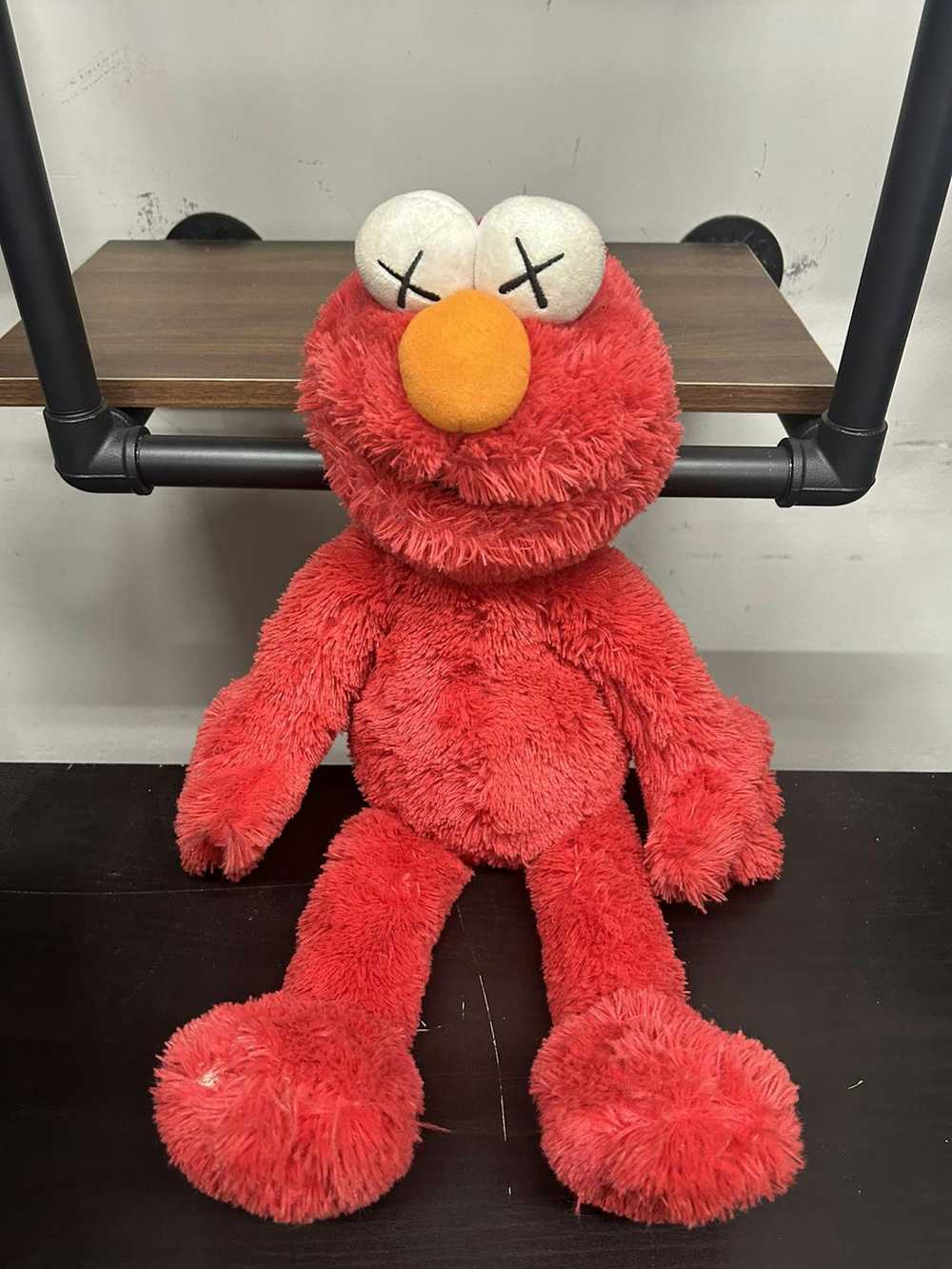 Kaws KAWS SESAME STREET ELMO PLUSH - Gem