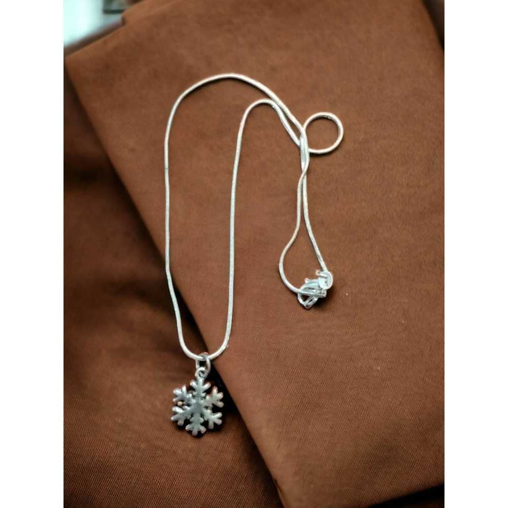 Vintage Beautiful silver vintage snowflake neckla… - image 1