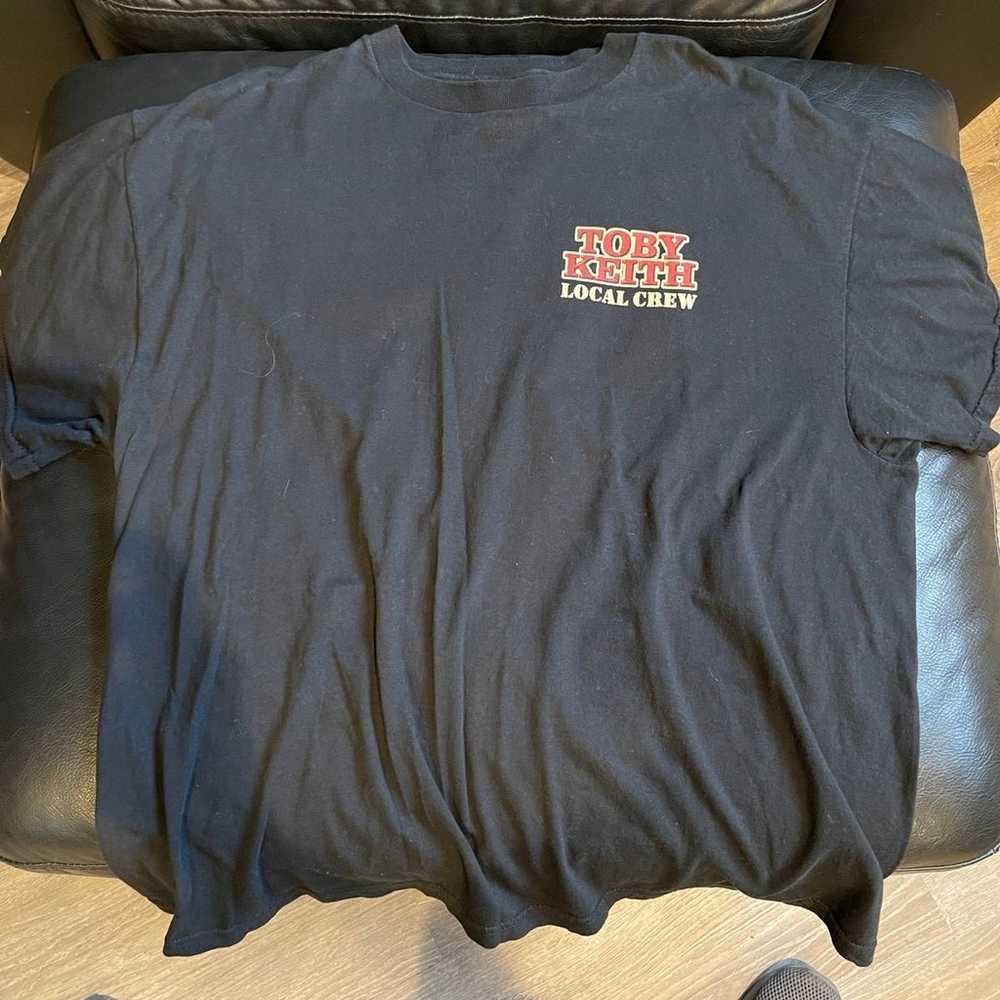 Toby Keith crew member shirt 2003 unleashed tour - image 1