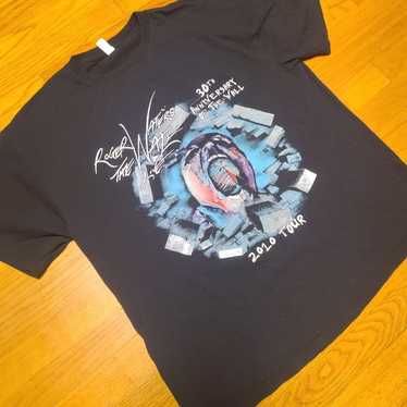 2010 Roger Waters The Wall Live Shirt