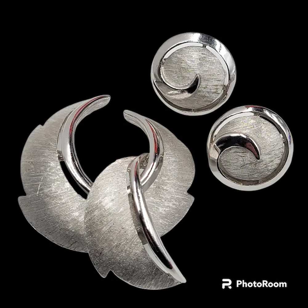 Crown Trifari Silver Tone Brooch Clip Earrings Set - image 2
