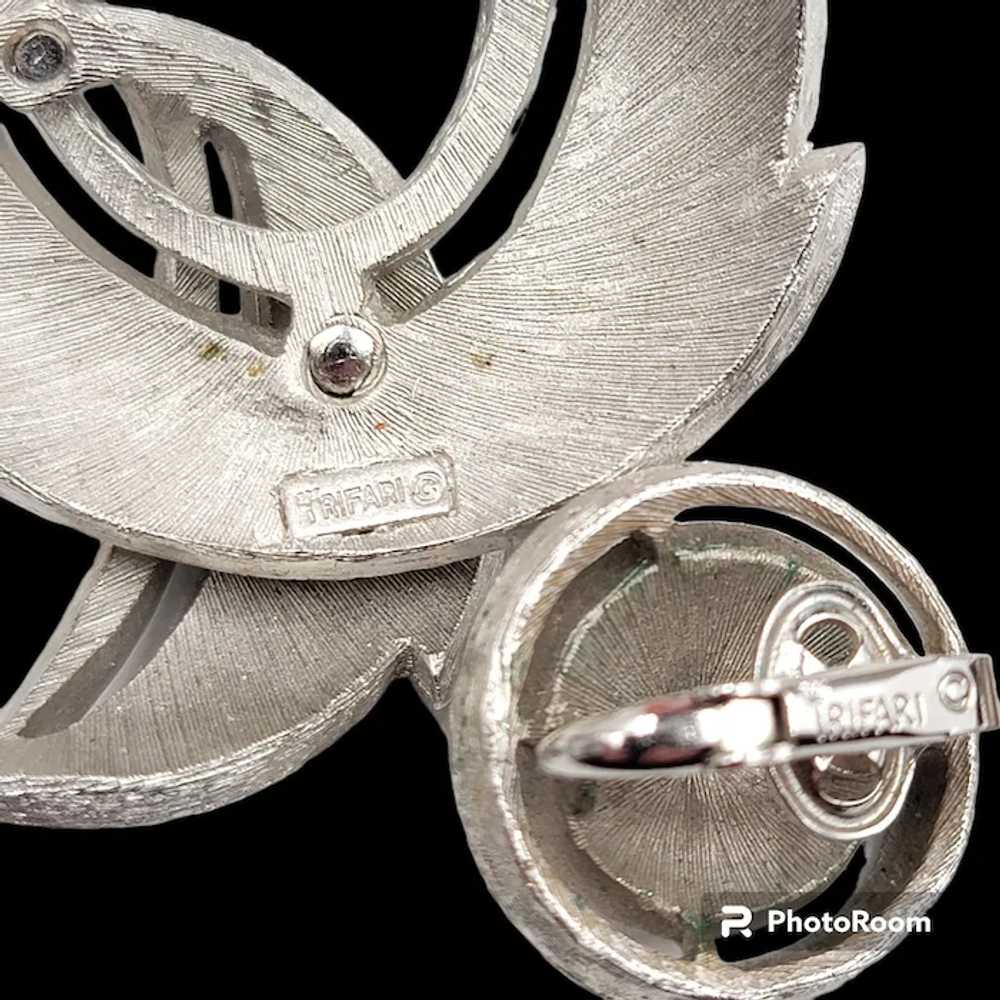 Crown Trifari Silver Tone Brooch Clip Earrings Set - image 3