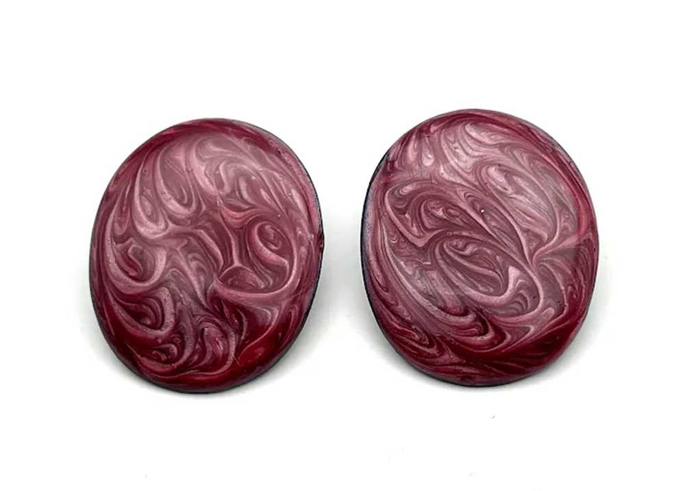 Oval Maroon Marbled Look Enameled Pierced Earrings - image 4