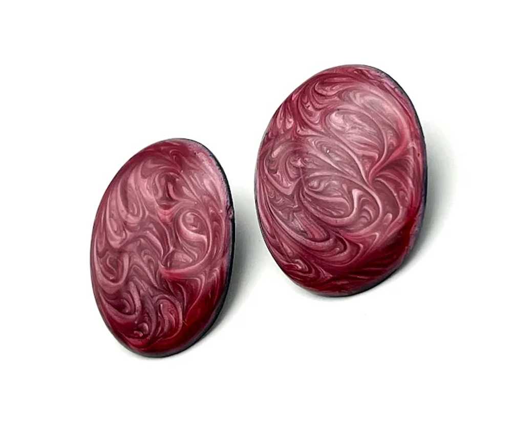 Oval Maroon Marbled Look Enameled Pierced Earrings - image 8