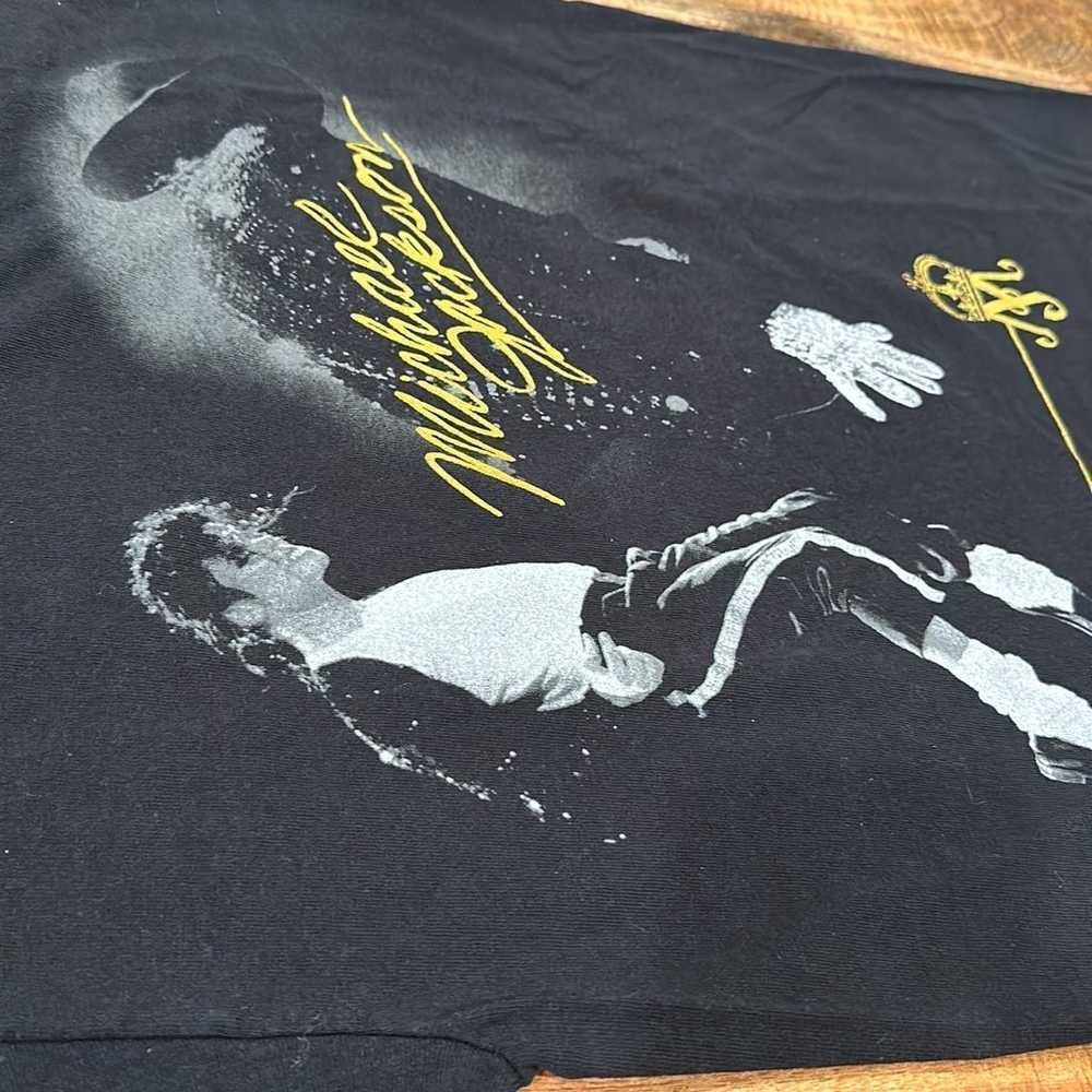 Micheal Jackson VTG 2009 AEG LIVE T-shirt Officia… - image 4