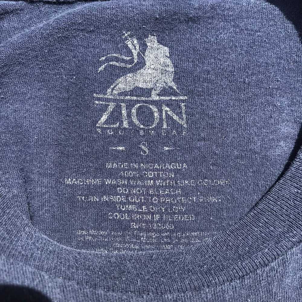 Zion Rootswear Bob Marley T Shirt Small - image 5