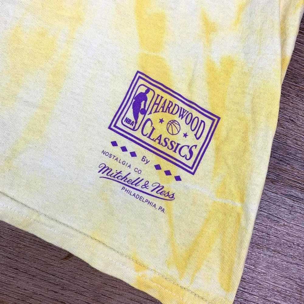 Vintage style LA Lakers championship T-shirt - image 4