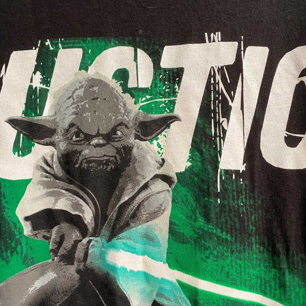Vintage Y2K Star Wars Yoda Lucasfilm Black T Shir… - image 2