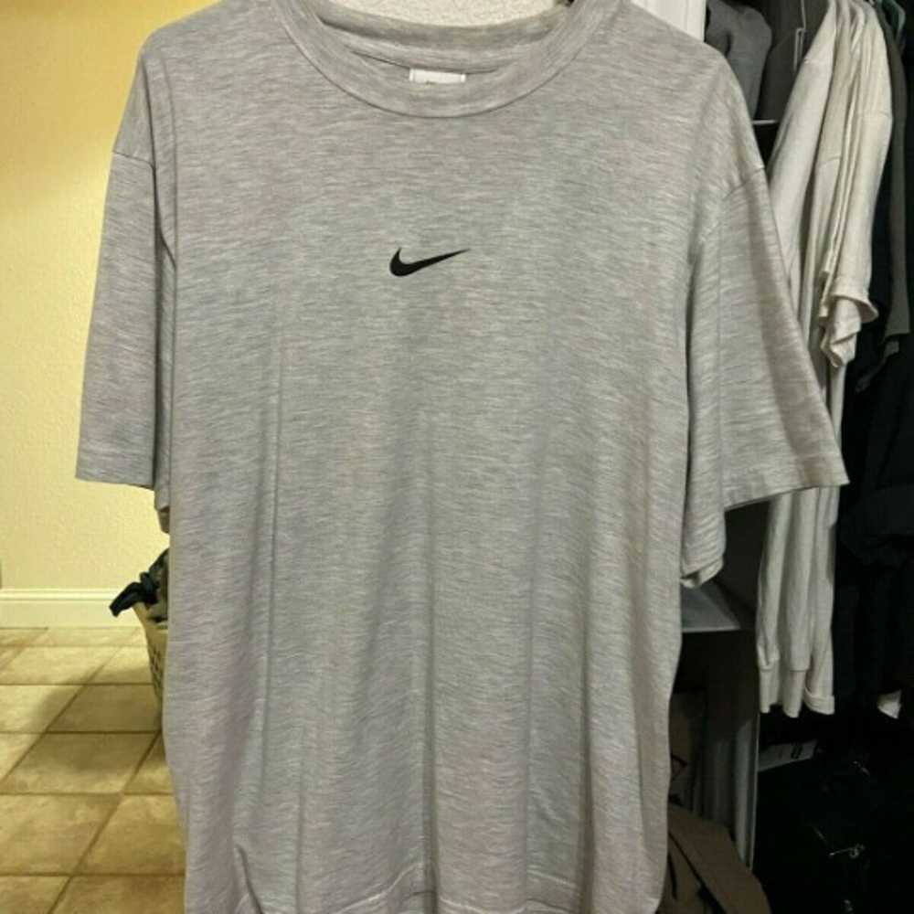 Nike Center Swoosh T Shirt Size M Heather Grey/Gr… - image 1