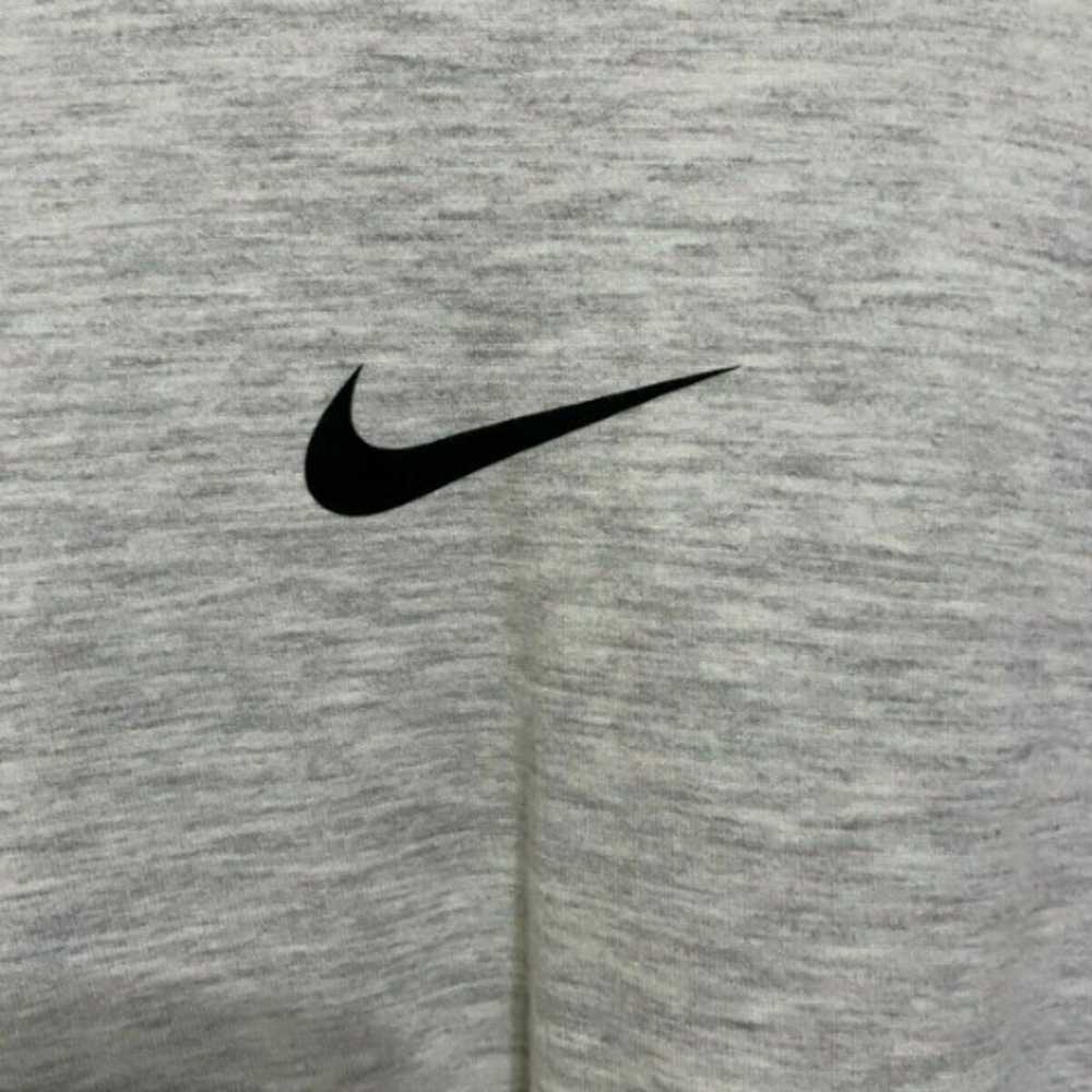 Nike Center Swoosh T Shirt Size M Heather Grey/Gr… - image 2