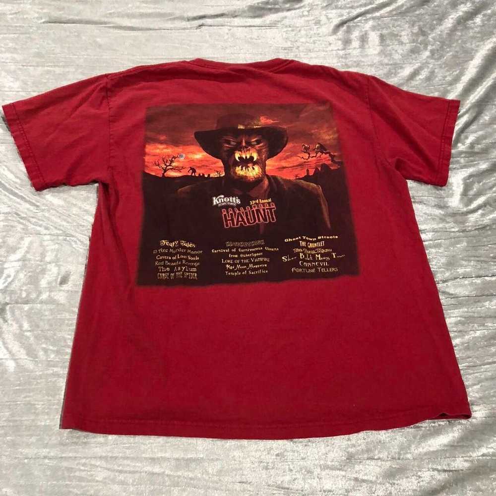 Vintage 2005 Knotts Scary Farm Shirt - image 3