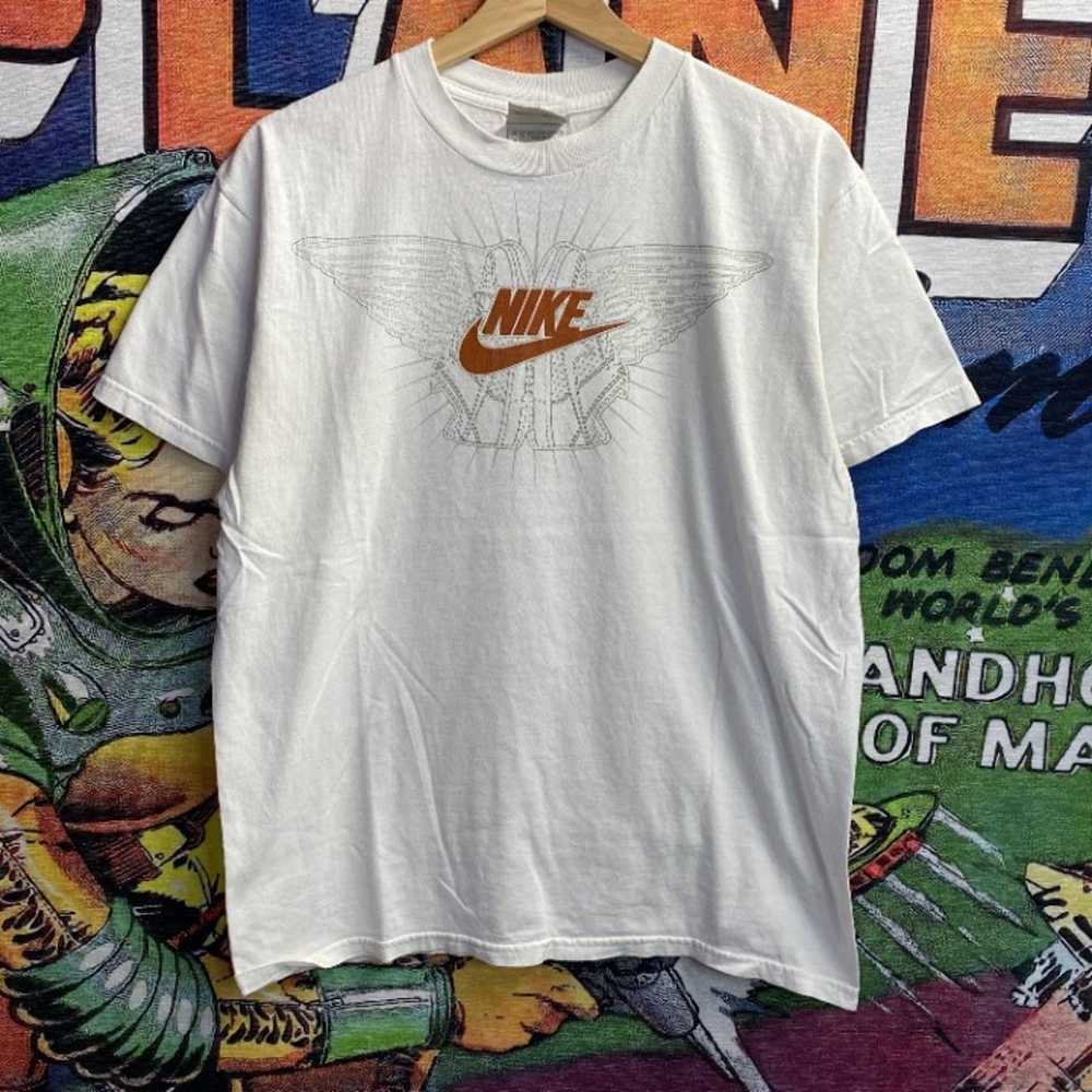 Y2K Nike Dunk Wings Tee Shirt size Medium - image 1