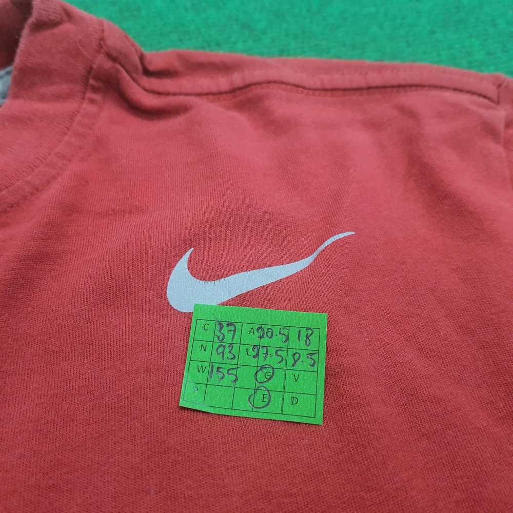 Nike Nike Small Swoosh Sportwear Tshirt - image 6