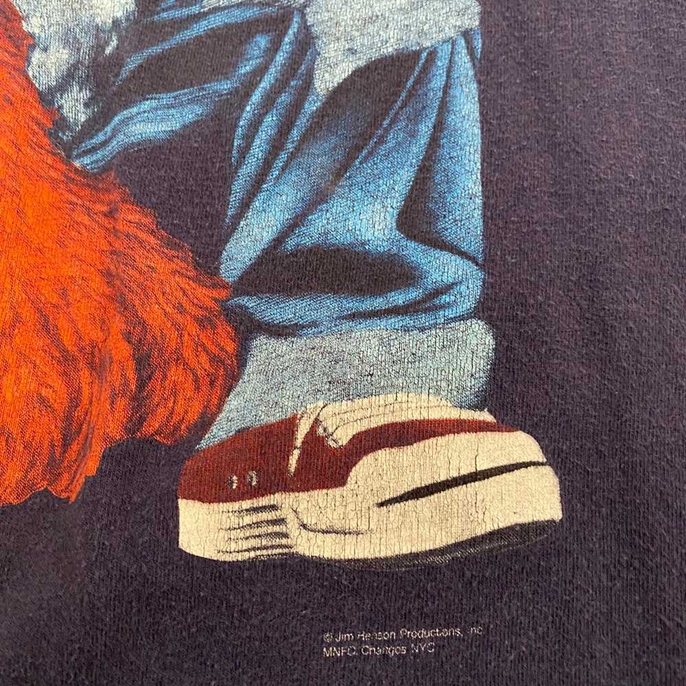 Vintage 1990s Elmo Flex Pose Single Stitch Shirt - image 4