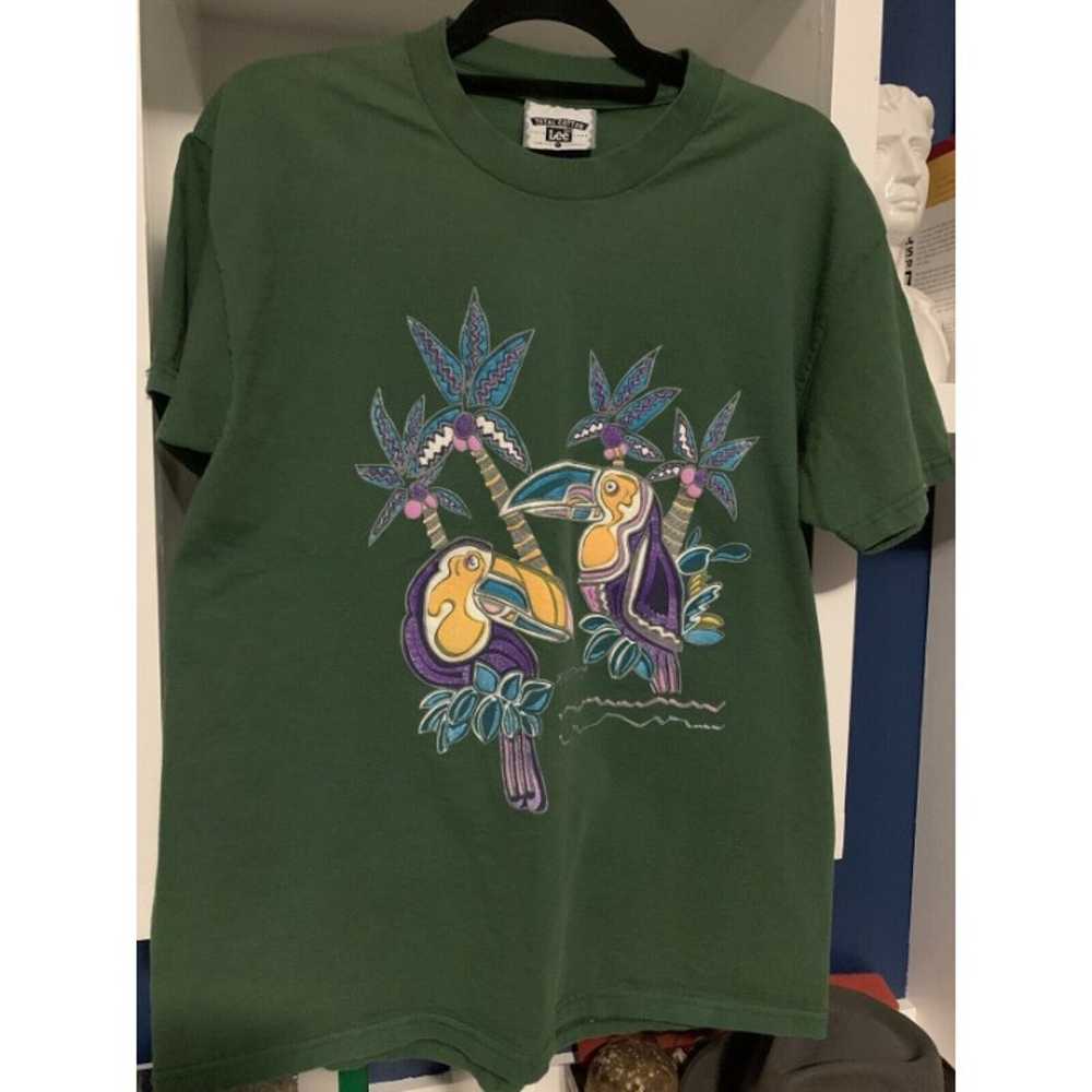 Vintage Lee T-shirt F.H. Davis Designs Toucans Si… - image 1