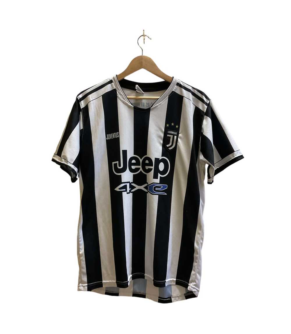 Jeep × Soccer Jersey × Vintage Juventus Black and Whi… Gem
