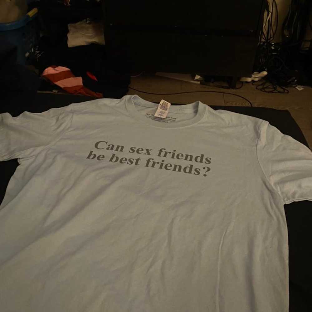 Movie promo t-shirt no strings attached can sex f… - image 1