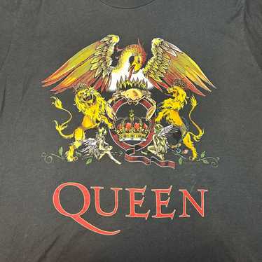 Official Queen T Shirt Classic Crest Black Classic Rock Band