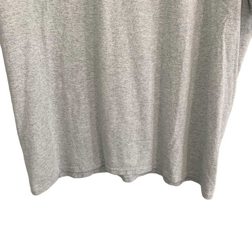 GILDAN Oregon Ducks Gray Short Sleeve T-Shirt Lar… - image 3