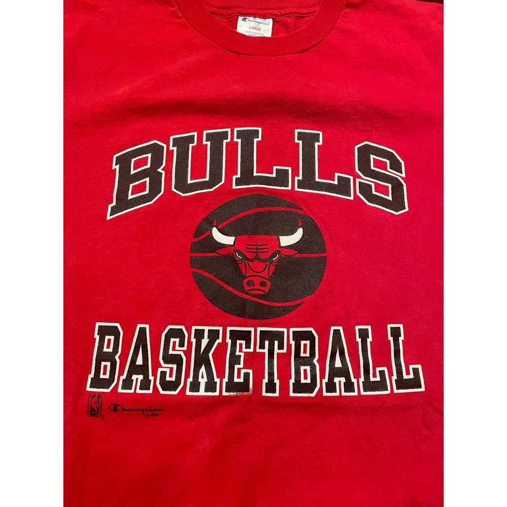 Vintage 90s Champion Brand Chicago Bulls T-Shirt - image 2