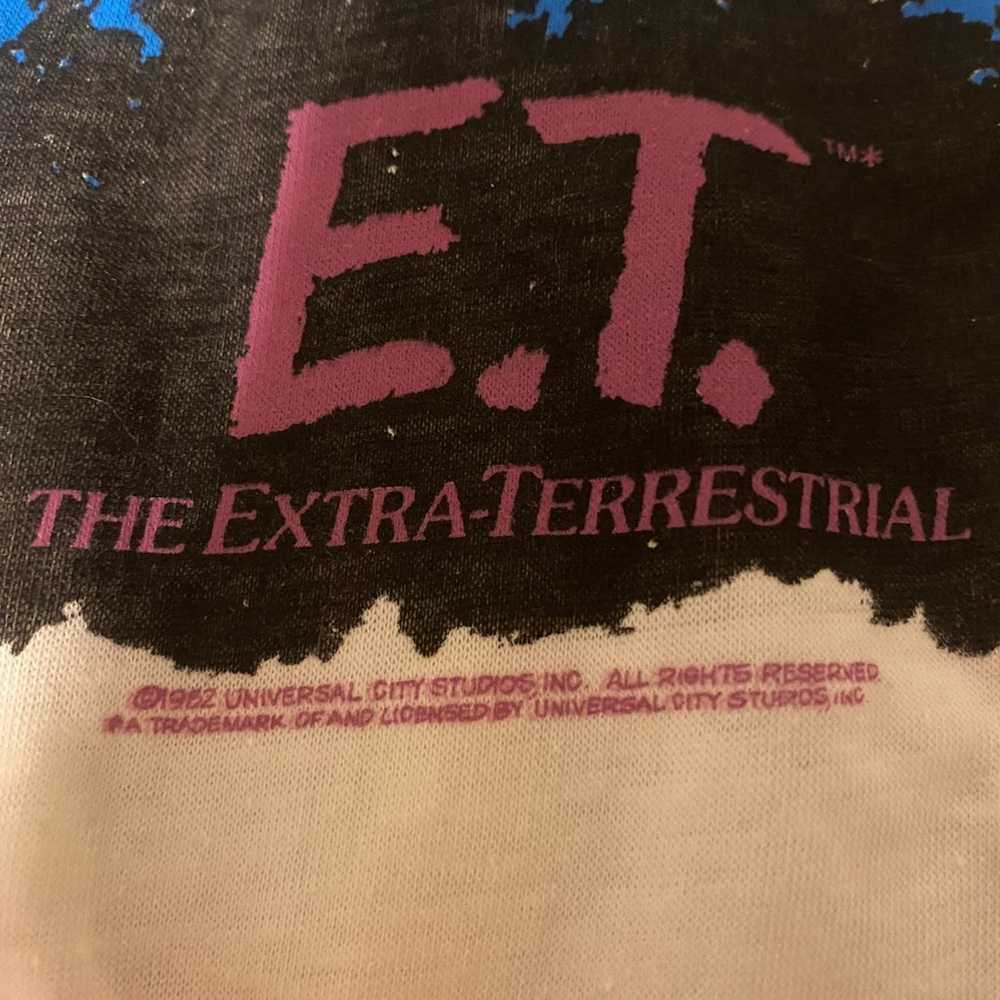 1982 ET movie promo shirt - image 2