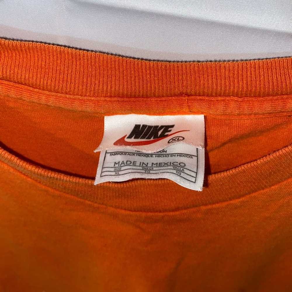 Vintage nike tshirt mens sizs XL orange - image 3