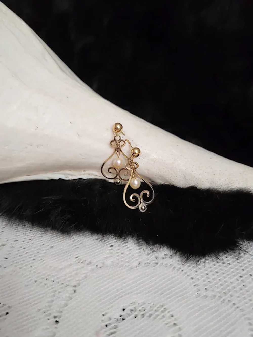 14K Gold Filigree Dangle Earring with Cultured Pe… - image 2