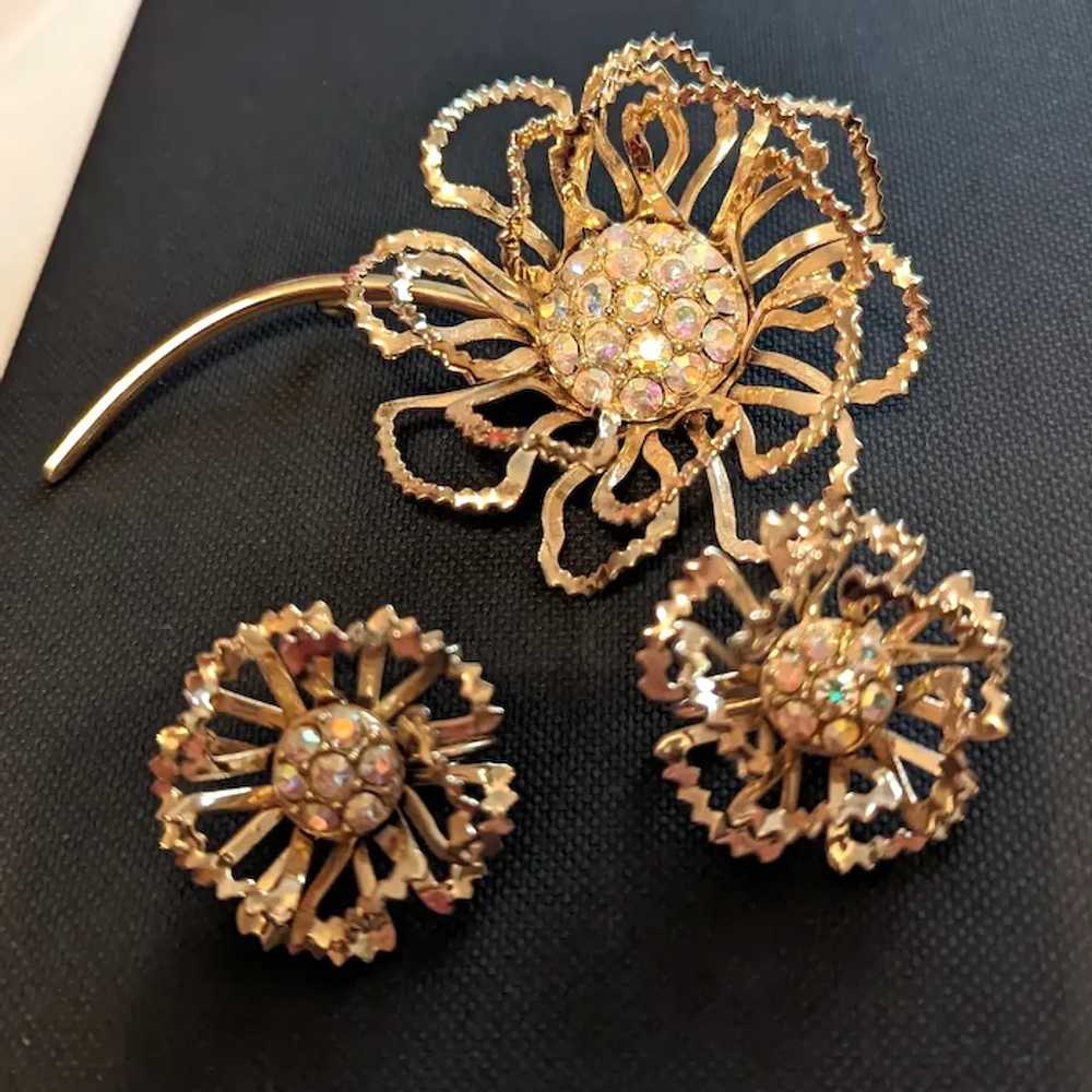 Vintage Sarah Coventry Pin   and Earrings - image 2