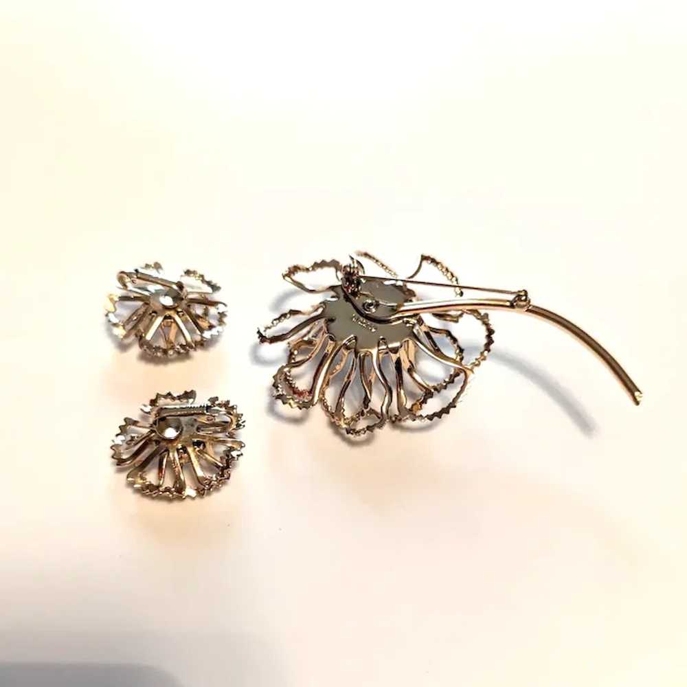 Vintage Sarah Coventry Pin   and Earrings - image 3