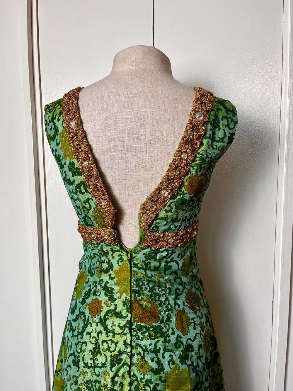 Vintage 1960's Ivy & Floral Jade-Green Brocade-Li… - image 10