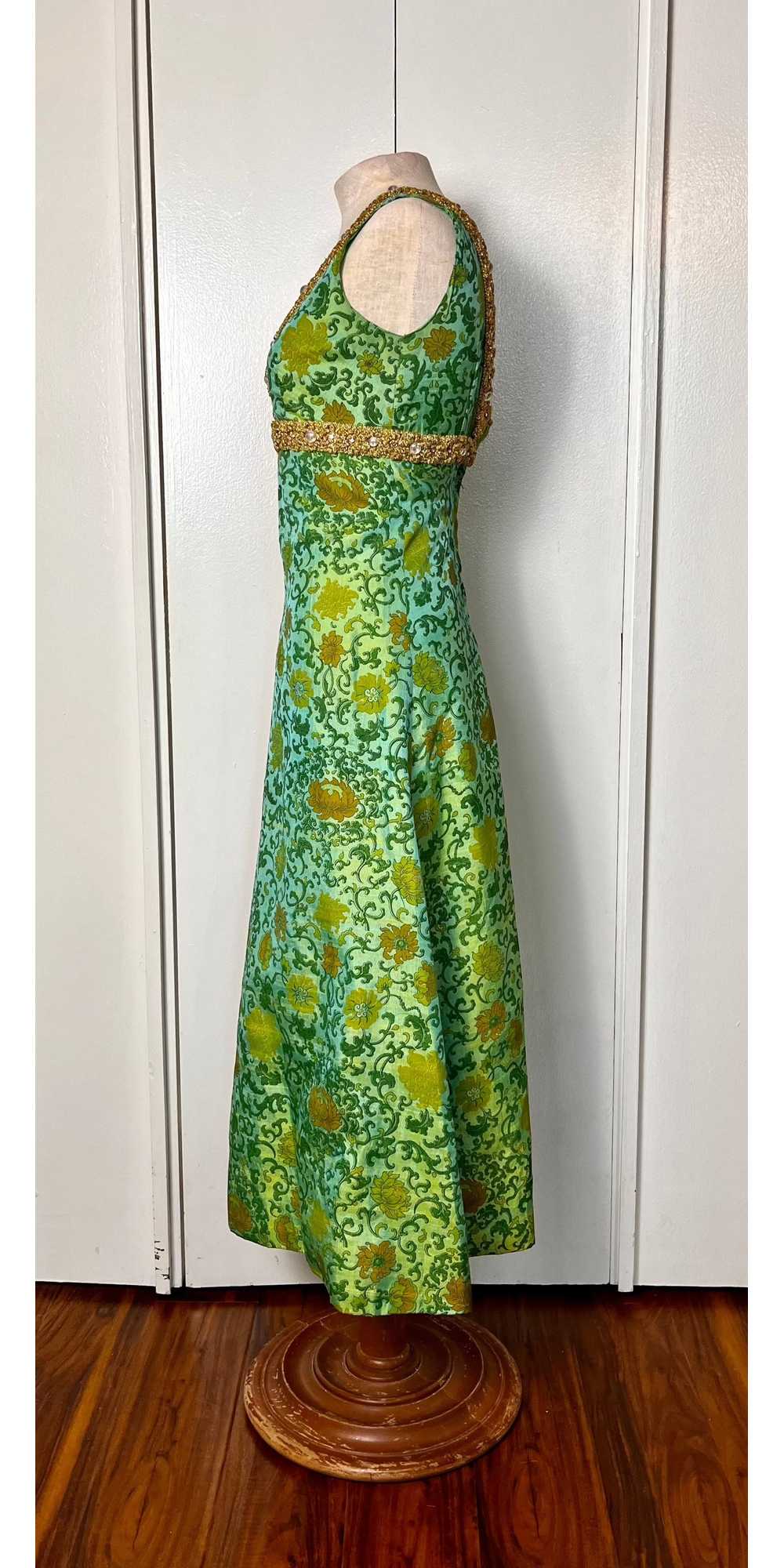 Vintage 1960's Ivy & Floral Jade-Green Brocade-Li… - image 6