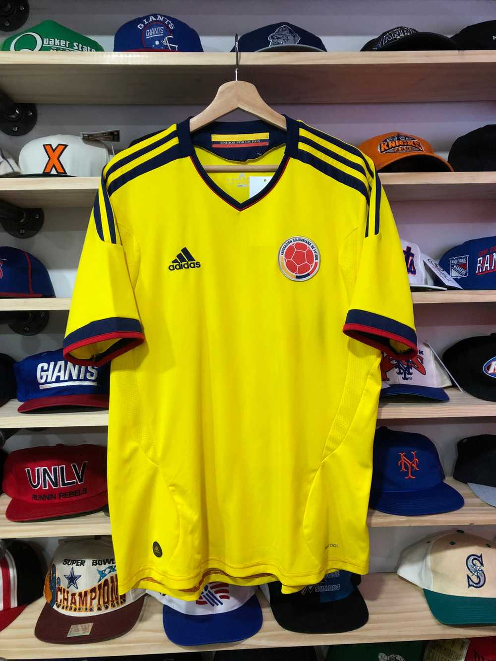 Adidas 2012 Colombia Soccer Jersey Size Large - image 1