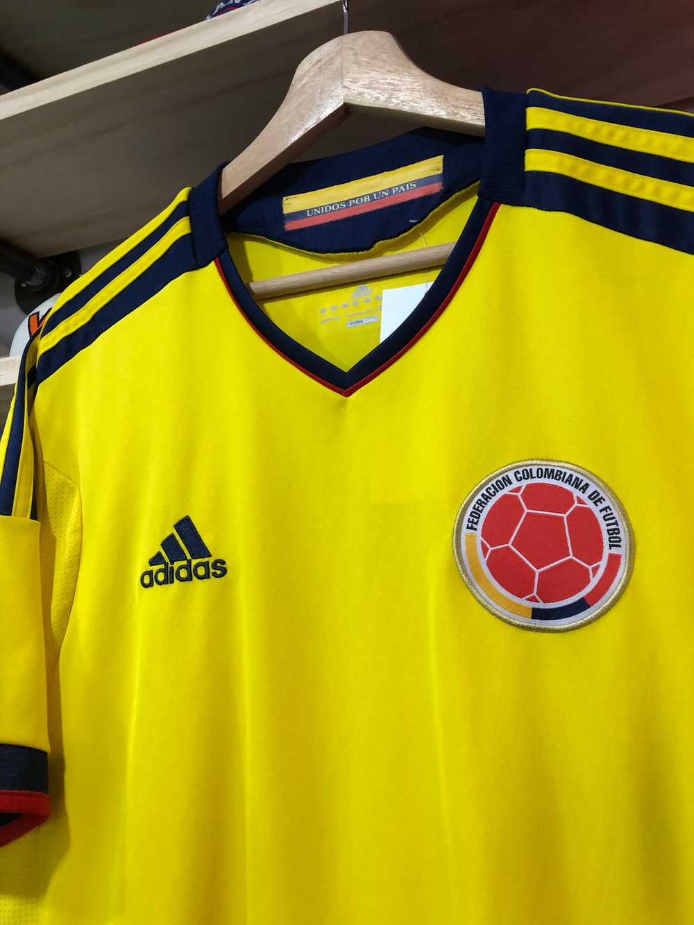 Adidas 2012 Colombia Soccer Jersey Size Large - image 2